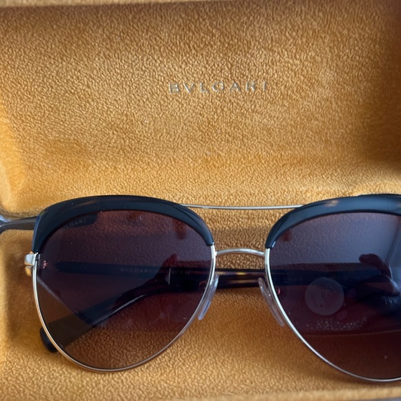 BVLGARI Sunglasses - Picture 4 of 14